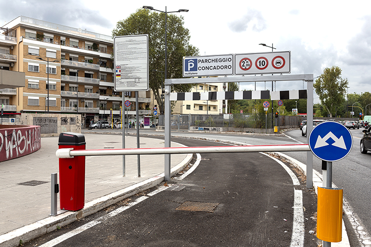 Parcheggio stazione Conca doro K9A6100 0